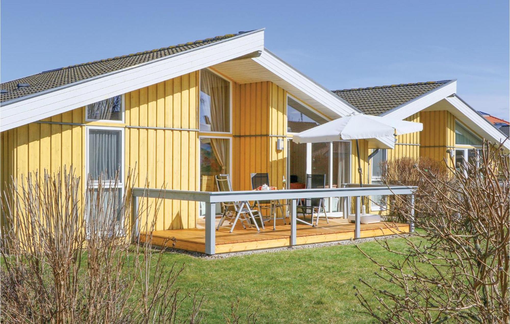 2 Bedroom Nice Home In Rechlin Eksteriør bilde
